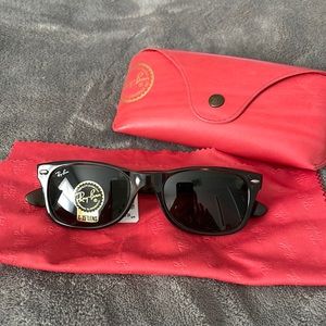 Ray/Ban brown sunglasses brand new never used. Authentic,